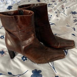Aldo vintage brown leather boots size 38